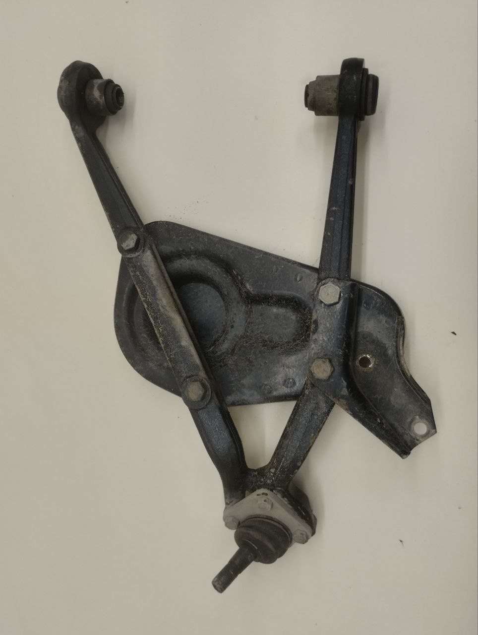 Рычаг передний нижний правый Chevrolet Niva 2009-2020