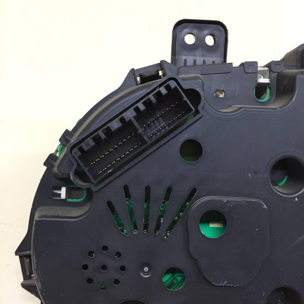 Панель приборов Hyundai Solaris (RB) 2010-2017