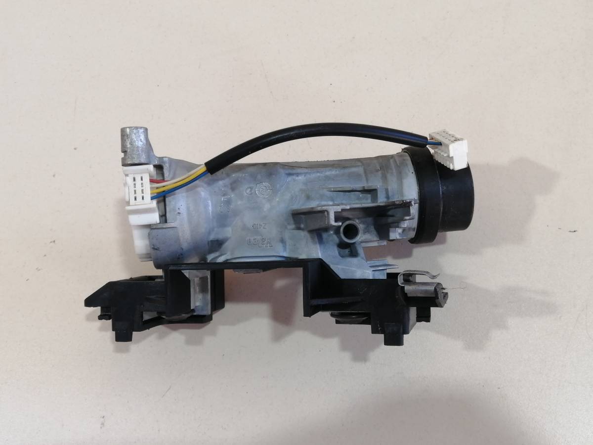 Замок зажигания Skoda Octavia (A5 1Z-) 2004-2013 Замок зажигания Skoda Octavia (A5 1Z-) 2004-2013