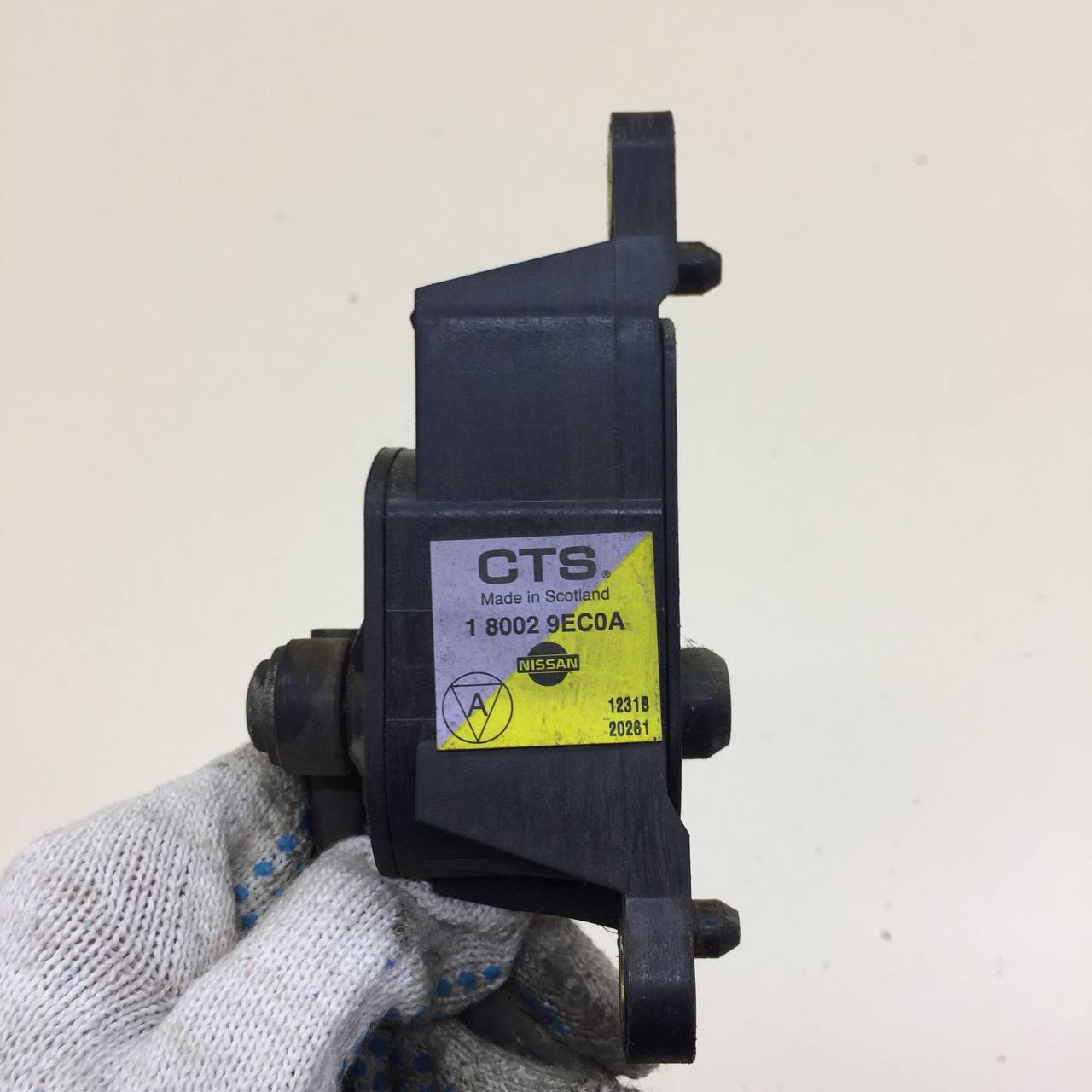 Педаль газа Nissan Tiida (C11) 2007-2014 Педаль газа Nissan Tiida (C11) 2007-2014