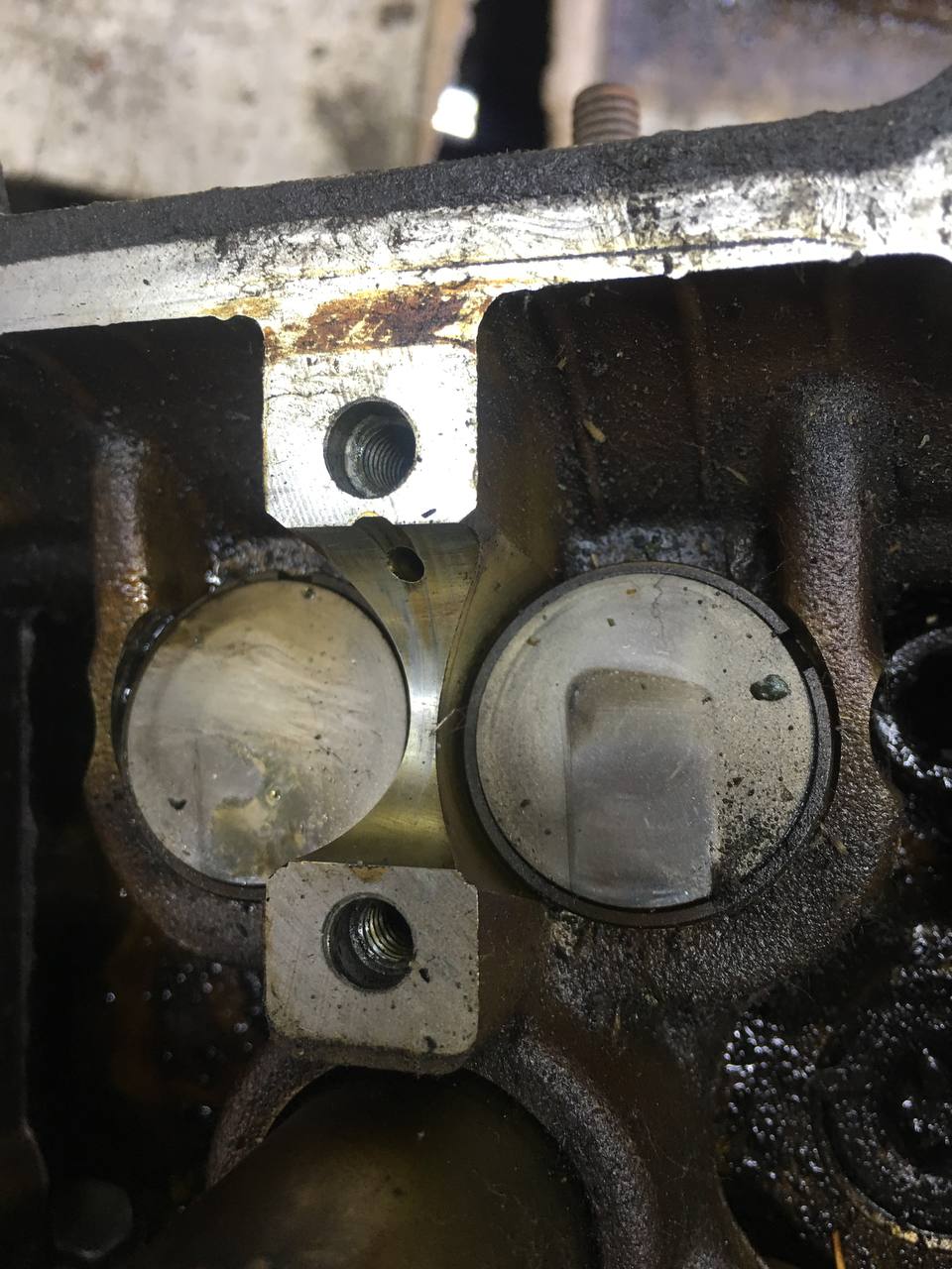 Головка блока цилиндров Nissan Almera (N16) 2000-2006