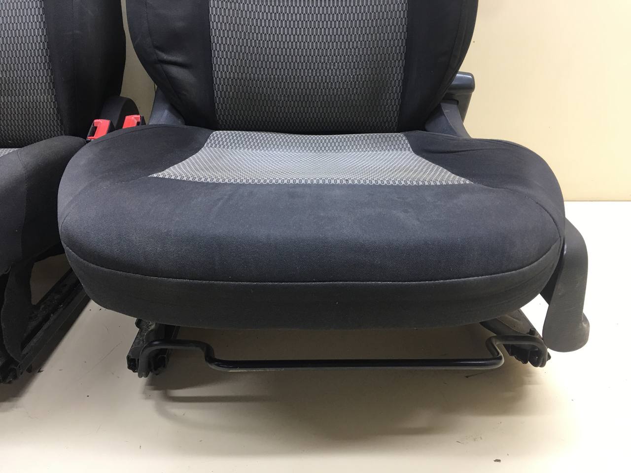 Сиденье (комплект) Volkswagen Polo (MK5) 2011-2020 Сиденье (комплект) Volkswagen Polo (MK5) 2011-2020