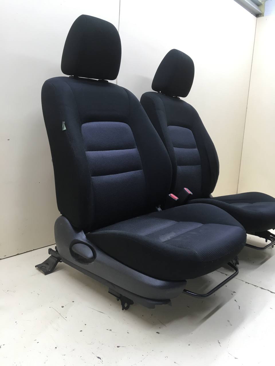 Сиденье (комплект) Mazda Mazda 6 (GG) 2002-2007 Сиденье (комплект) Mazda Mazda 6 (GG) 2002-2007