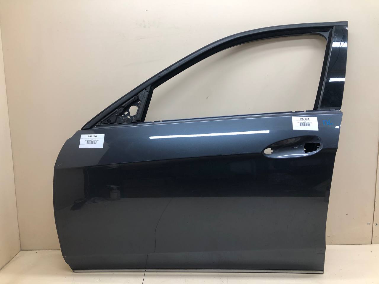 Дверь передняя левая Mercedes-Benz E-Class (W212/S212/C207/A207) 2009-2016 Дверь передняя левая Mercedes-Benz E-Class (W212/S212/C207/A207) 2009-2016
