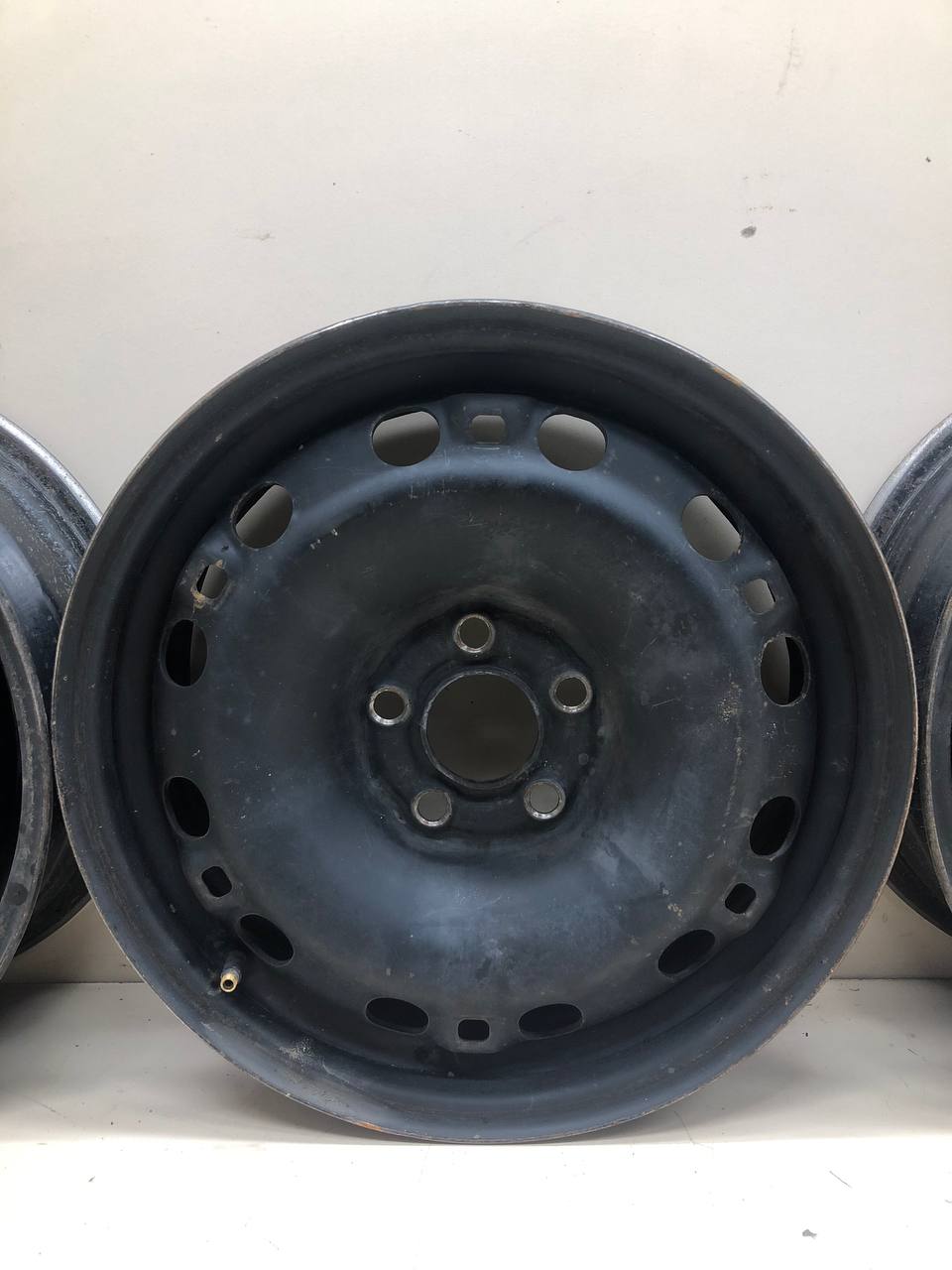 Диски к-кт R15 Штампованные