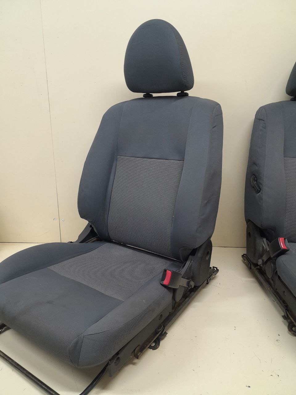 Сиденье (комплект) Nissan Almera (N16) 2000-2006