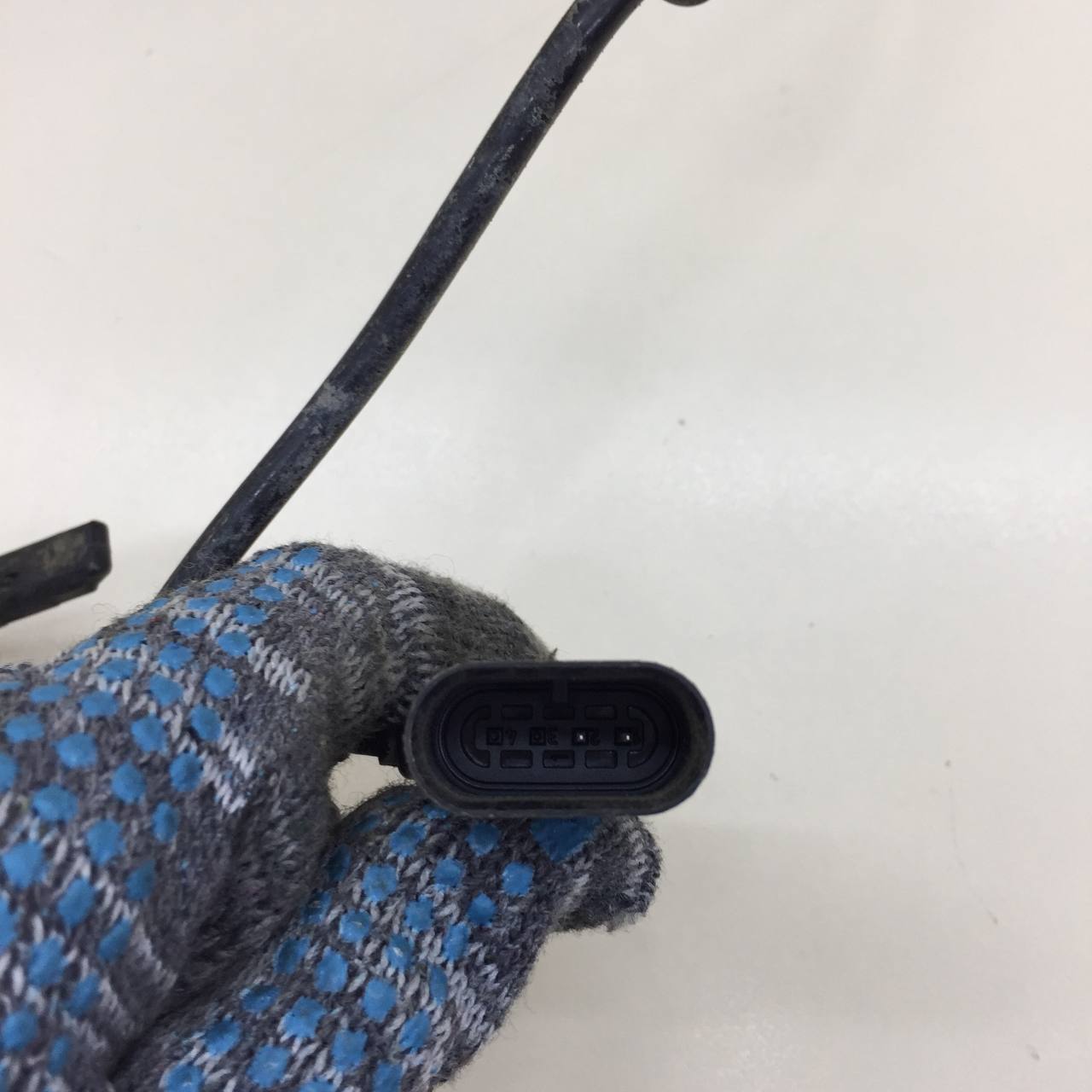 Датчик ABS передний правый Mercedes-Benz C-Class (W205) 2014>