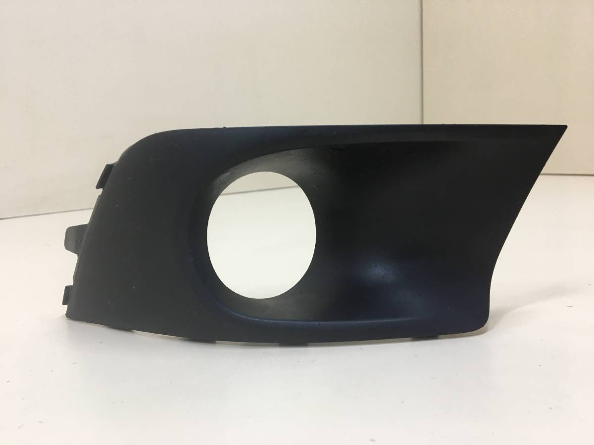 Рамка противотуманной фары правой Subaru Legacy (B14) 2010-2015
