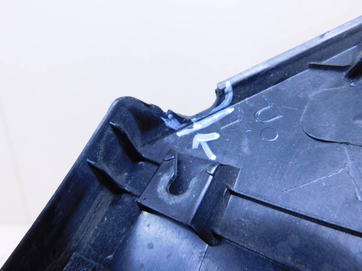 Молдинг лобового стекла Kia Seltos 2019>