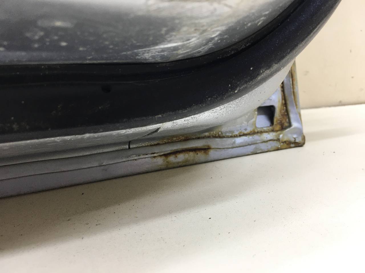 Дверь передняя левая Mitsubishi Lancer 9  (CS/Classic) 2000-2011