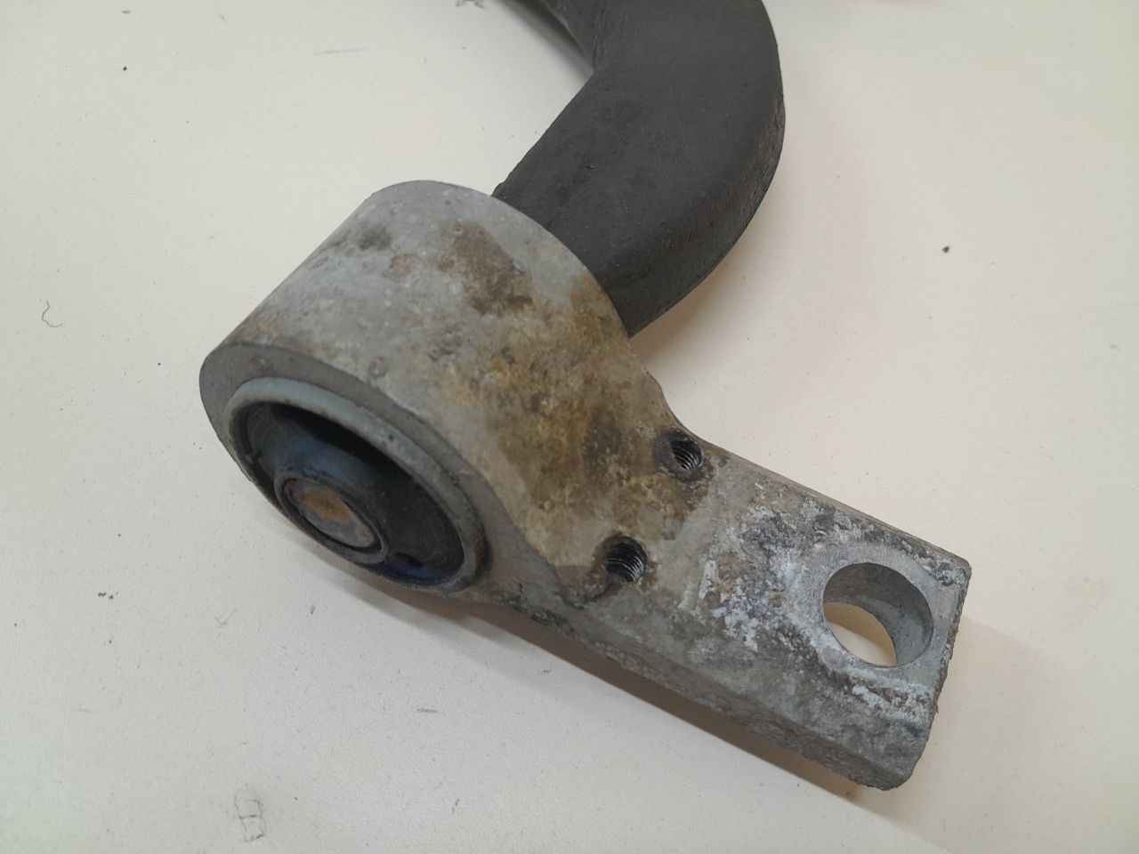 Рычаг передний левый Ford Fiesta (MK5) 2002-2008