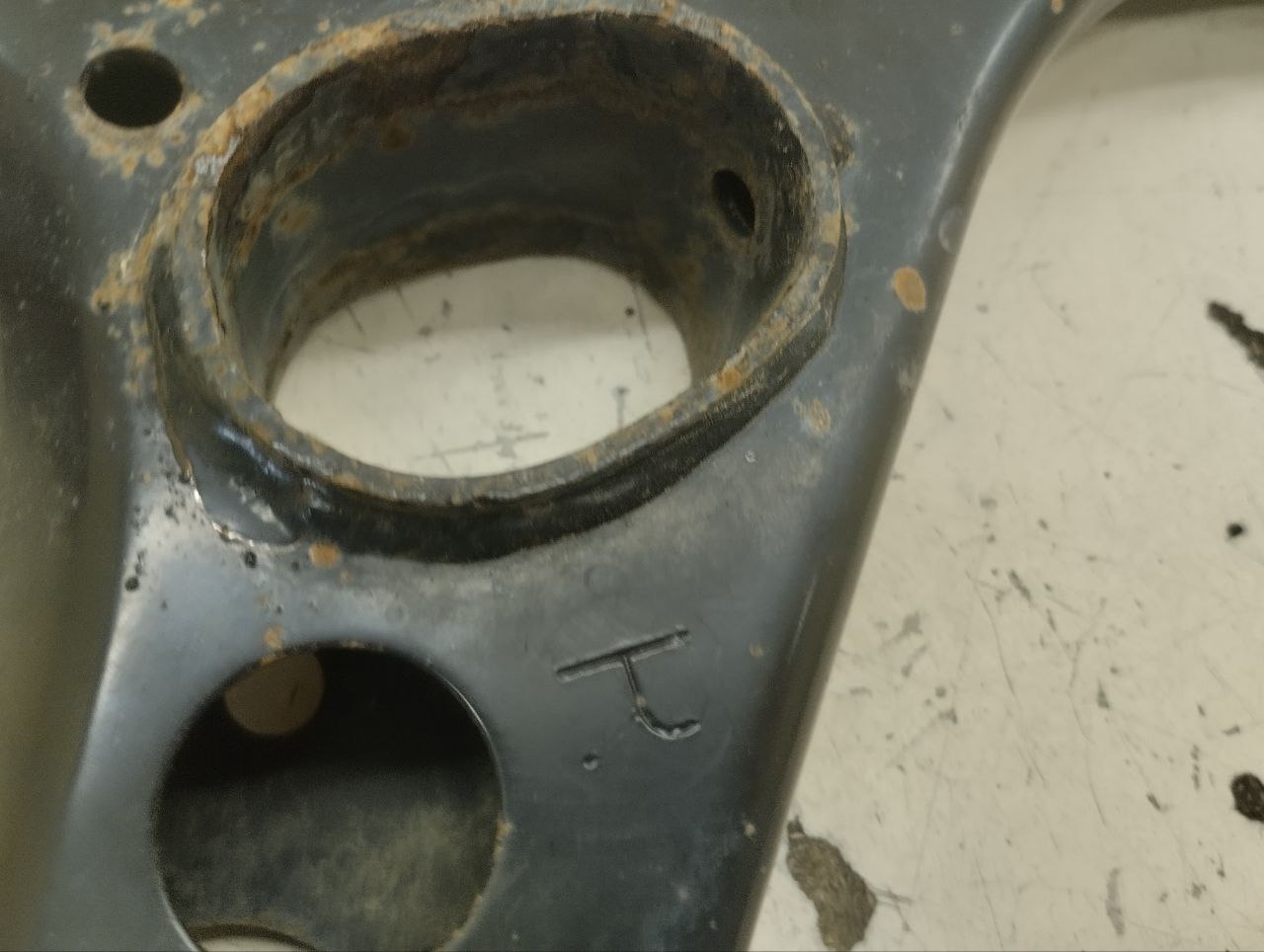 Рычаг передний правый Lexus NX 200 (Z10) 2014-2021