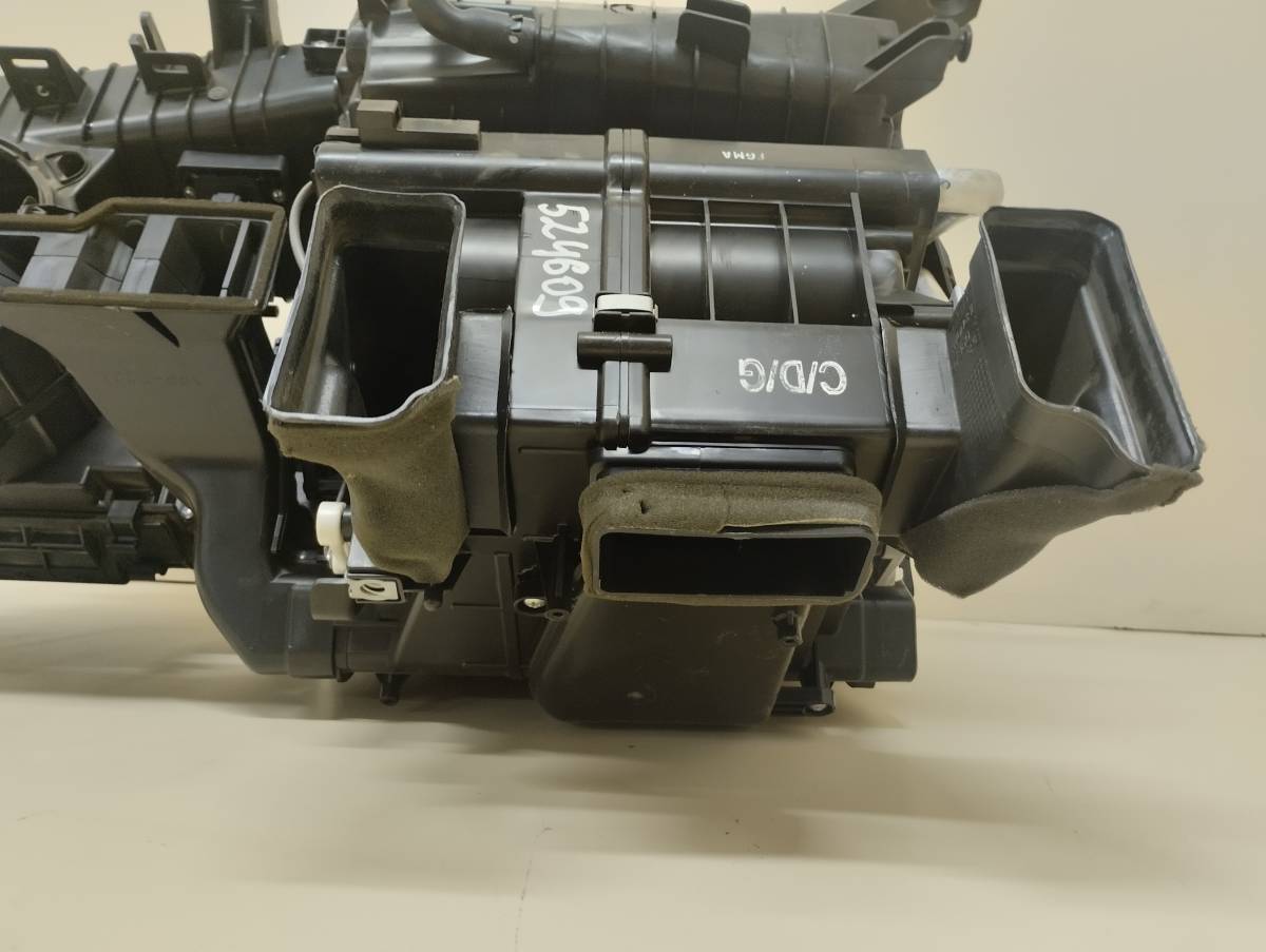 Корпус отопителя Hyundai ix55 2007-2013 Корпус отопителя Hyundai ix55 2007-2013