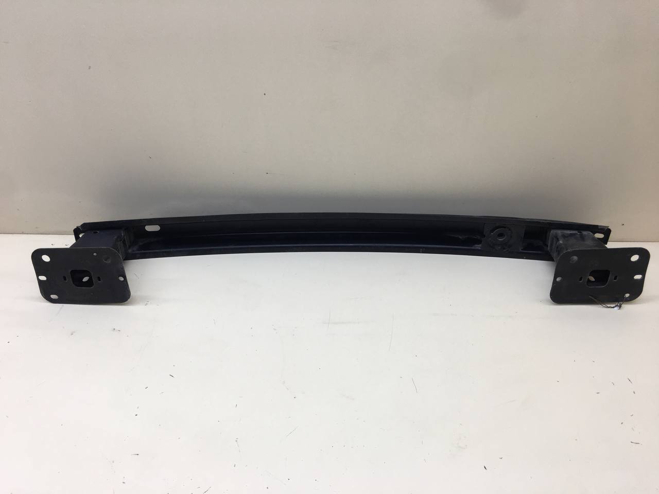 Усилитель заднего бампера Ford Focus 2 (DA) 2005-2008