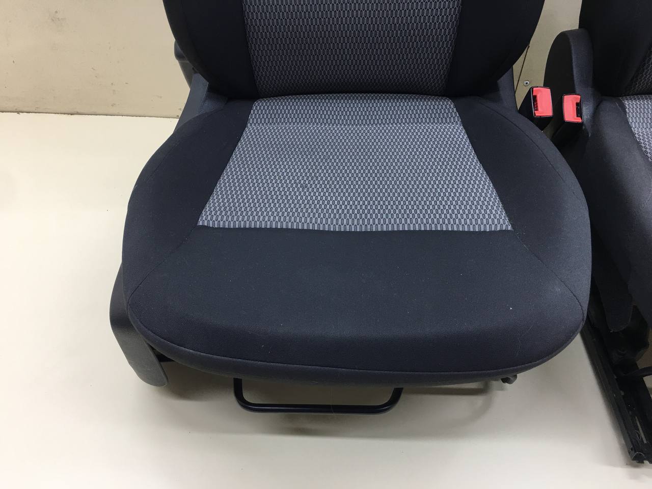 Сиденье (комплект) Volkswagen Polo (MK5) 2011-2020 Сиденье (комплект) Volkswagen Polo (MK5) 2011-2020