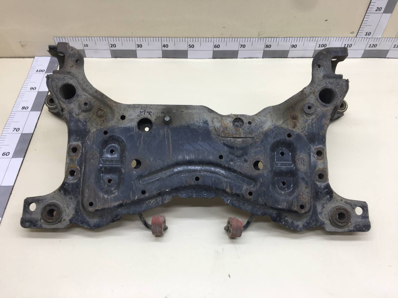 Балка подмоторная Ford C-MAX 2003-2010 Балка подмоторная Ford C-MAX 2003-2010