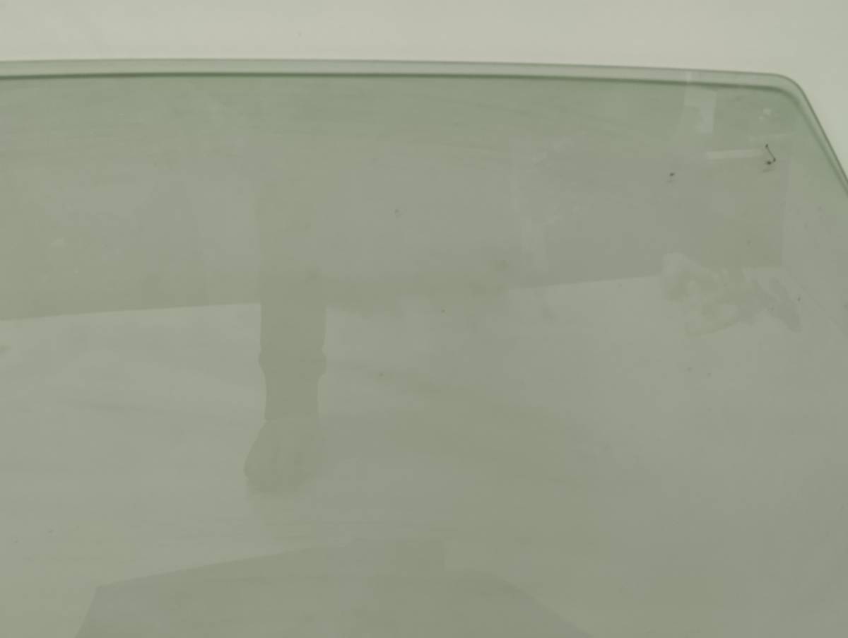 Стекло двери задней правой Datsun on-DO 2014> Стекло двери задней правой Datsun on-DO 2014>