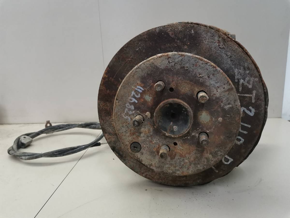 Кулак поворотный задний правый Toyota Harrier (U30) 2003-2013