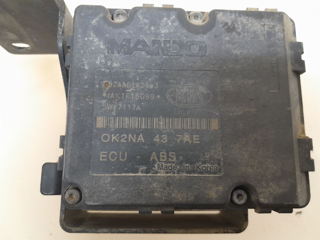 Блок ABS (насос) Kia Sephia 2001-2004 Блок ABS (насос) Kia Sephia 2001-2004