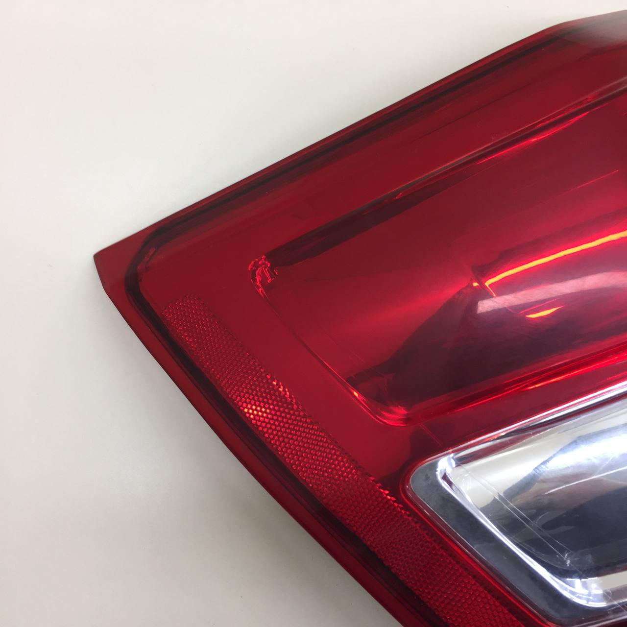 Фонарь задний левый Suzuki Grand Vitara 2005-2015