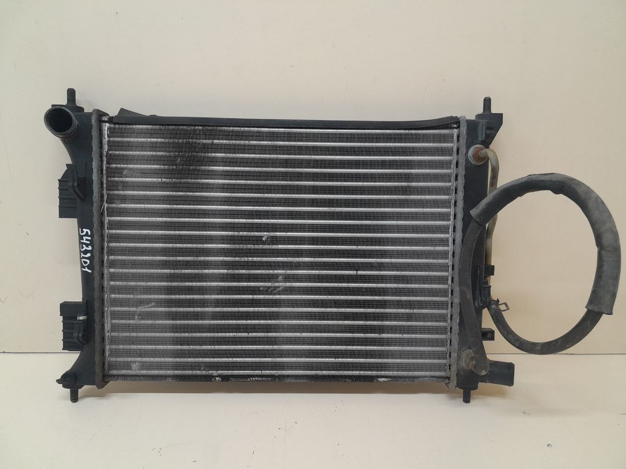 Радиатор охлаждения двигателя Hyundai Solaris (RB) 2010-2017