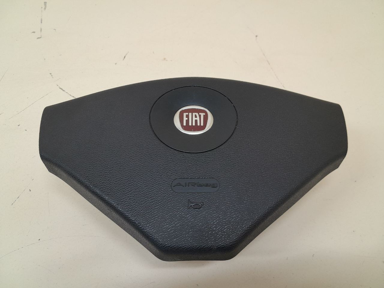 Подушка безопасности в рулевое колесо Fiat Albea 2002-2012