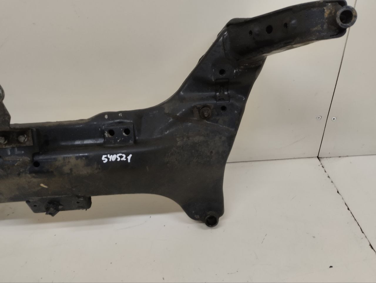 Балка подмоторная Nissan Almera (N16) 2000-2006 Балка подмоторная Nissan Almera (N16) 2000-2006
