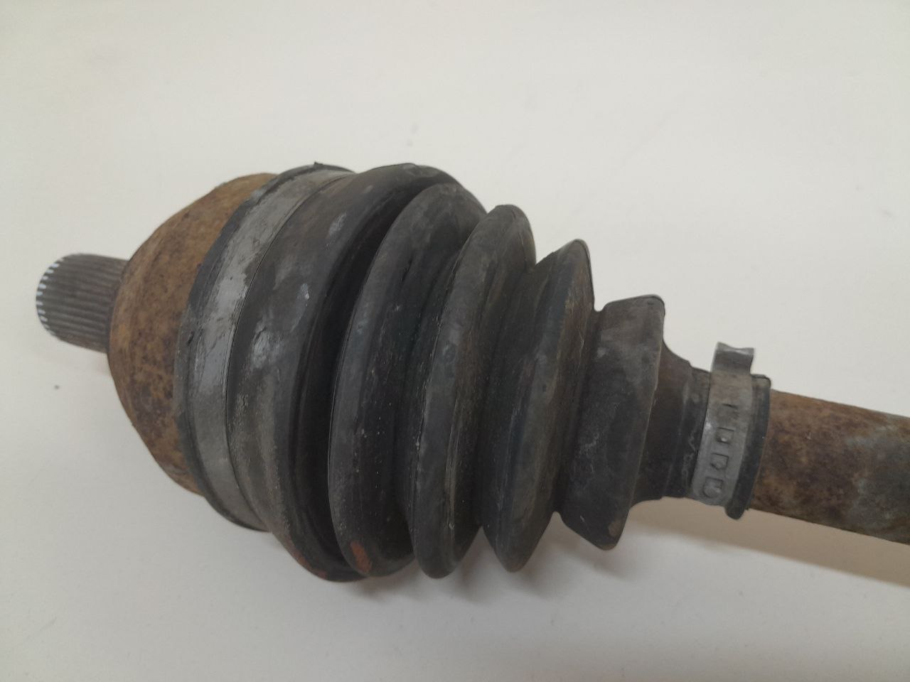Полуось передняя левая Ford Focus 2 (DB) 2008-2011 Полуось передняя левая Ford Focus 2 (DB) 2008-2011
