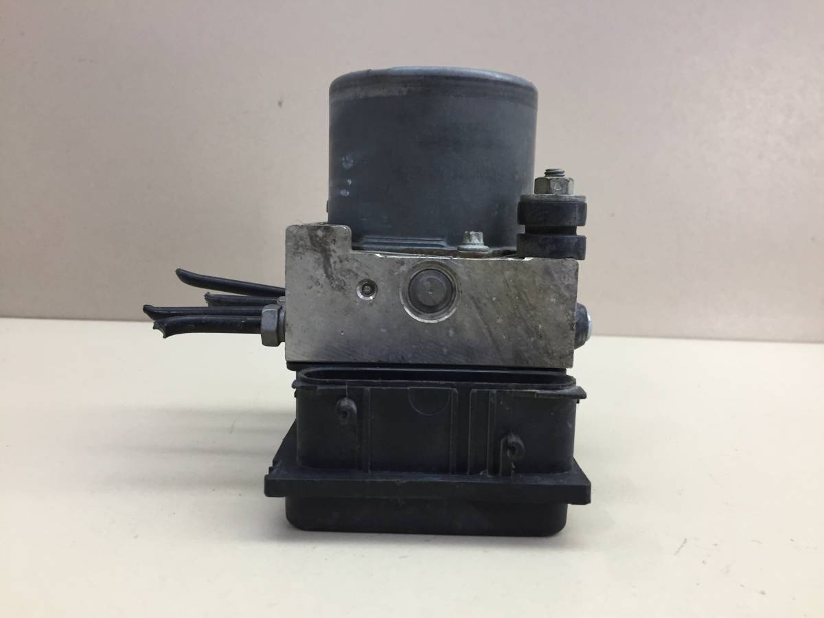 Блок ABS (насос) Nissan Qashqai (J10) 2006-2013