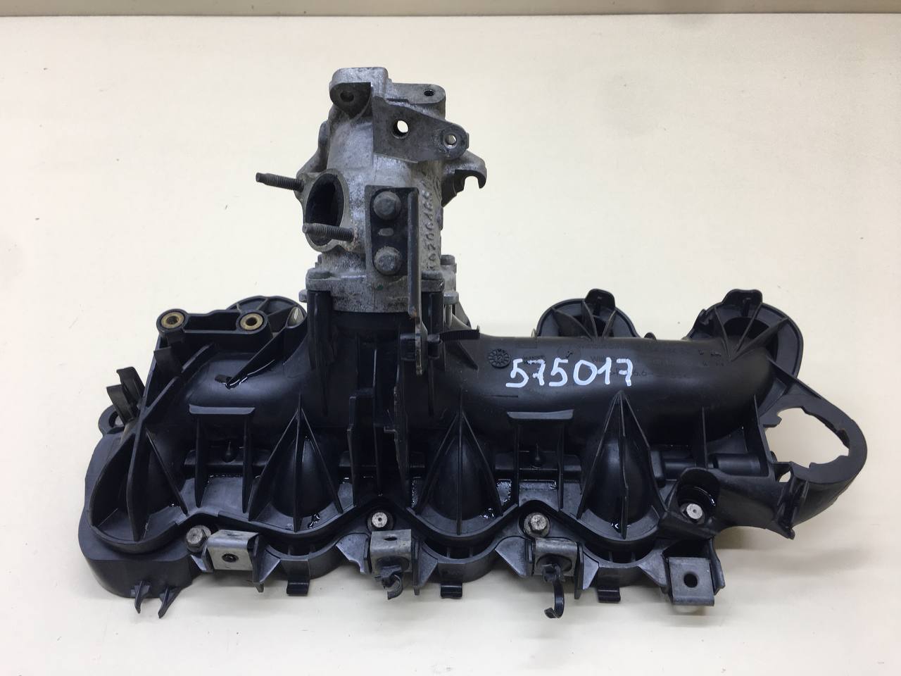 Коллектор впускной Land Rover Range Rover Evoque 2011-2018