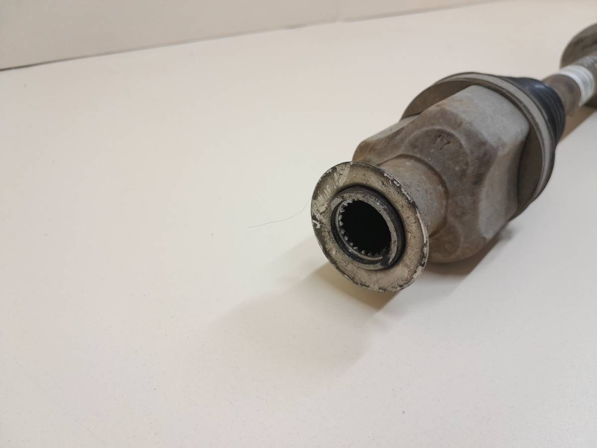 Полуось передняя правая Renault Logan (1) 2005-2014 Полуось передняя правая Renault Logan (1) 2005-2014