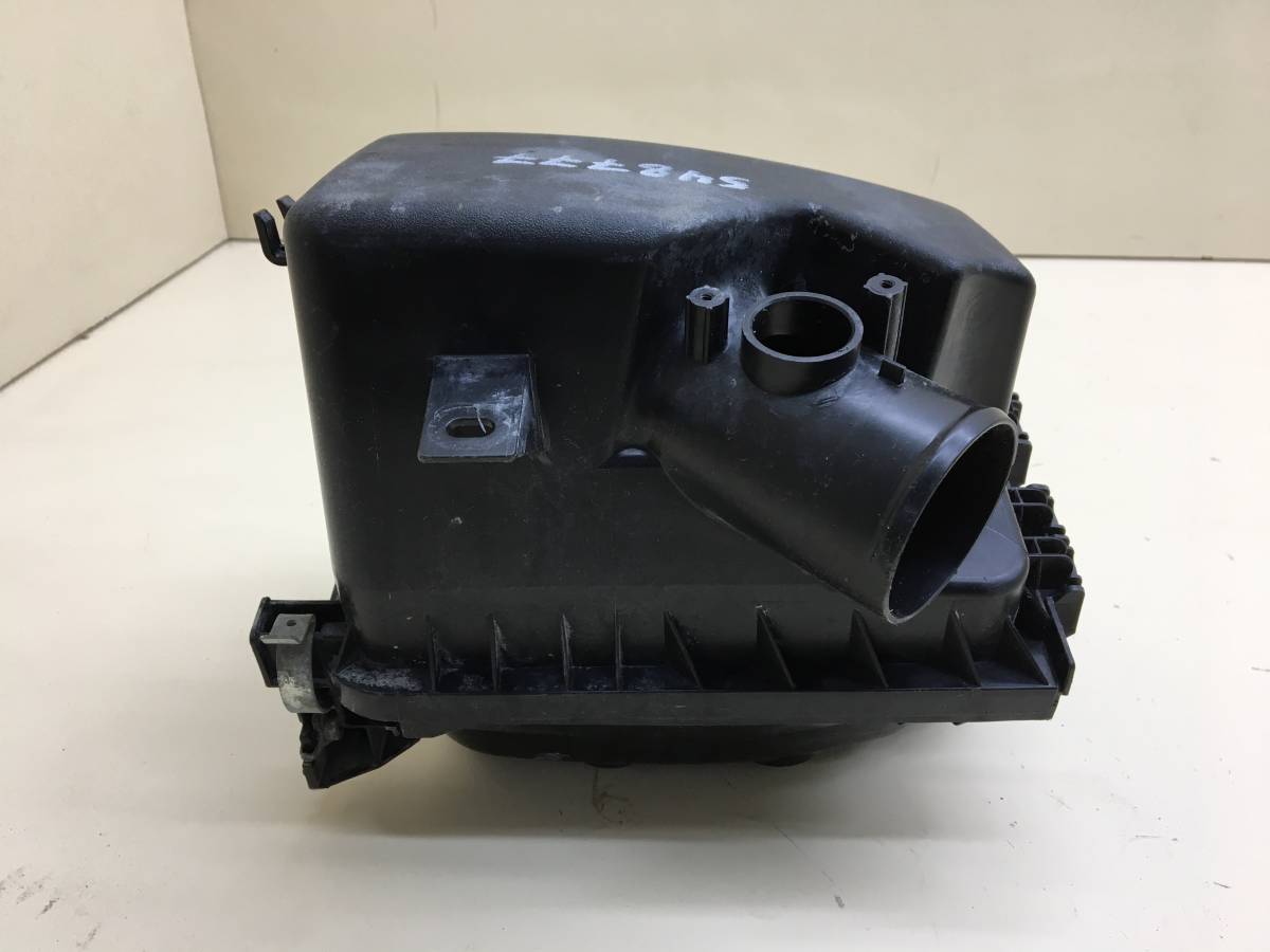Корпус воздушного фильтра Toyota Corolla E150 2006-2013