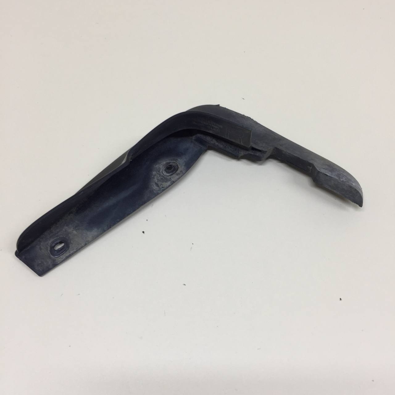 Брызговик передний правый Nissan Almera Classic (B10) 2006-2013