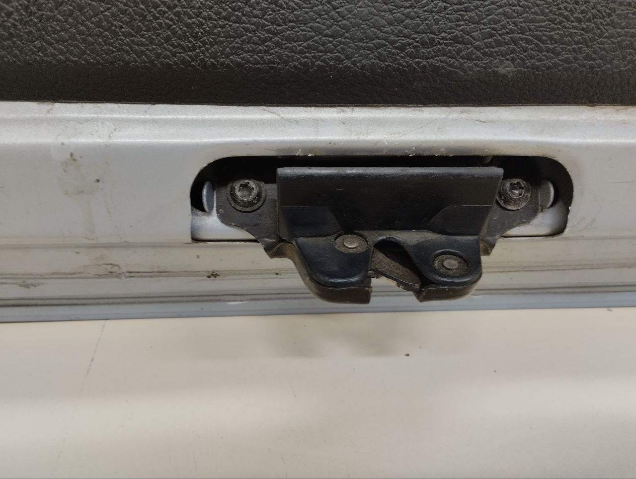 Дверь багажника со стеклом Peugeot 206 1998-2012