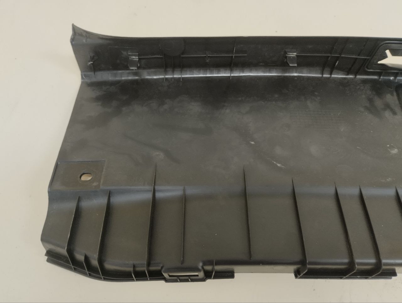 Обшивка багажника Nissan Almera Classic (B10) 2006-2013 Обшивка багажника Nissan Almera Classic (B10) 2006-2013