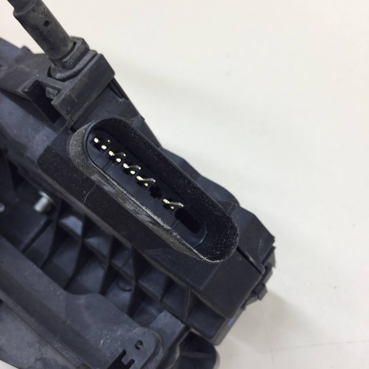 Замок двери передней правой Ford Focus 3 2011>