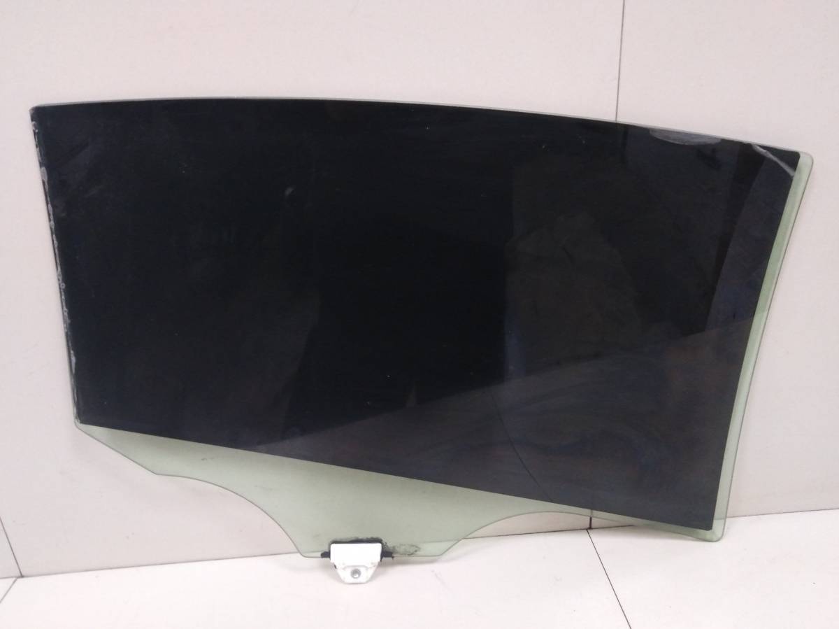 Стекло двери задней левой Mazda Mazda 6 (GJ) 2013-2022
