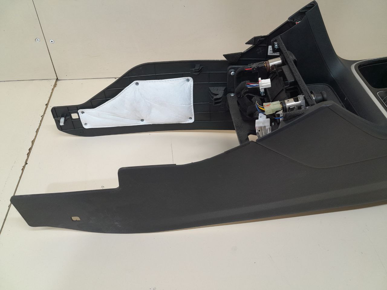 Консоль центральная Hyundai Sonata 7 (LF) 2017-2019