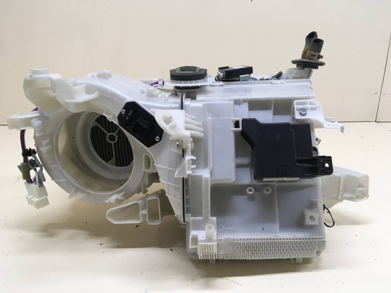 Корпус отопителя Toyota Corolla E150 2006-2013