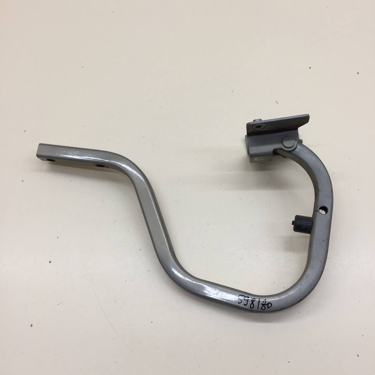 Петля крышки багажника Vortex Estina 2008-2012