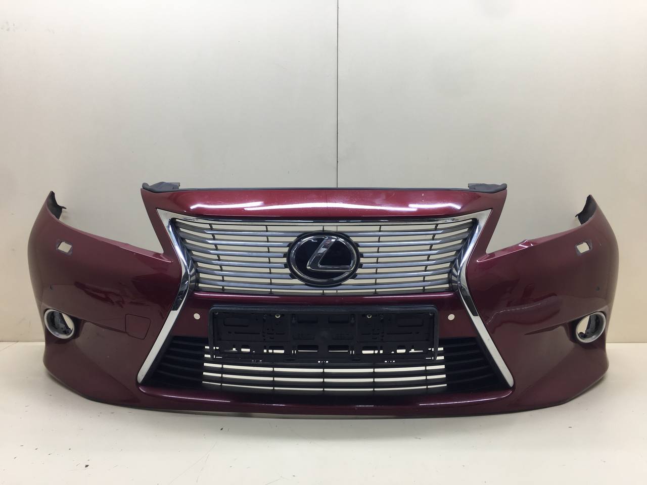 Бампер передний Lexus ES (SV60) 2012>