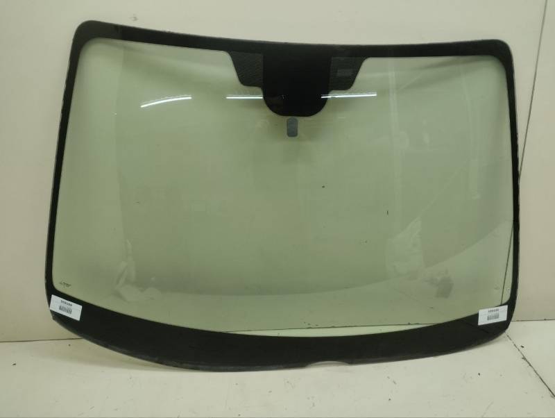 Стекло лобовое (ветровое) Mazda Mazda 6 (GG) 2002-2007 Стекло лобовое (ветровое) Mazda Mazda 6 (GG) 2002-2007