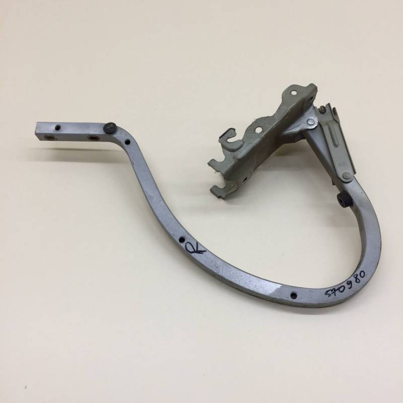 Петля крышки багажника Chevrolet Aveo T250 2005-2011