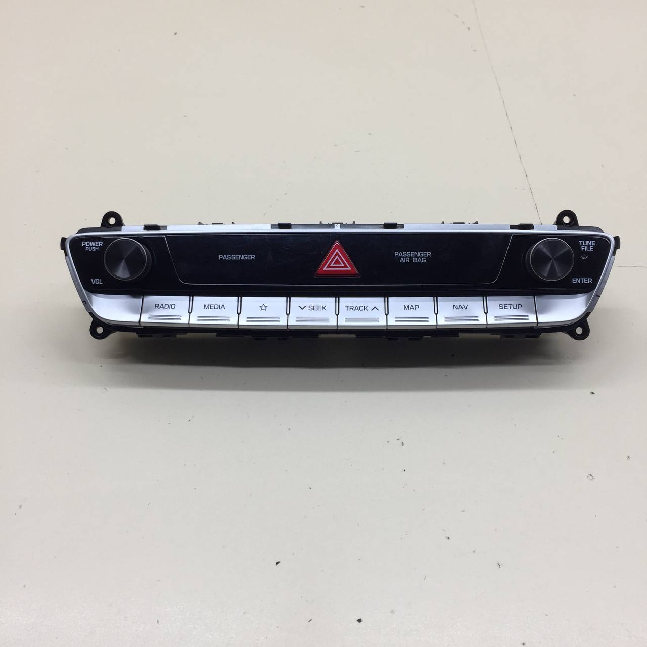 Блок кнопок Hyundai Sonata 7 (LF) 2017-2019 Блок кнопок Hyundai Sonata 7 (LF) 2017-2019