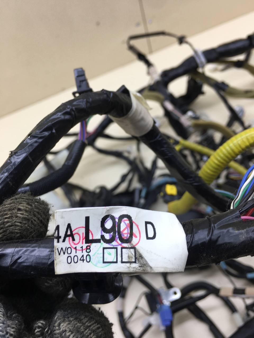 Проводка под торпедо Toyota Rav 4 (XA40) 2013-2019