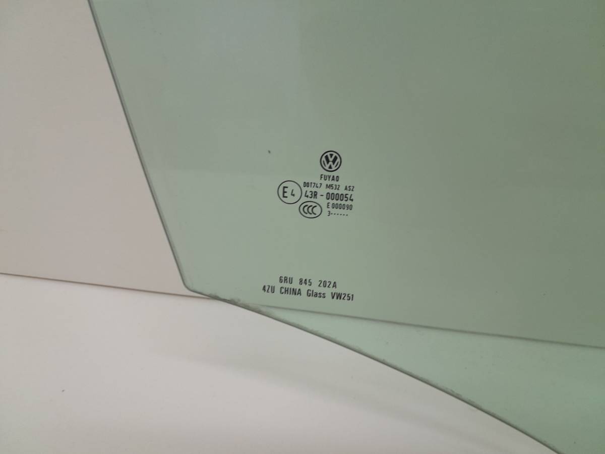 Стекло двери передней правой Volkswagen Polo (MK5) 2011-2020