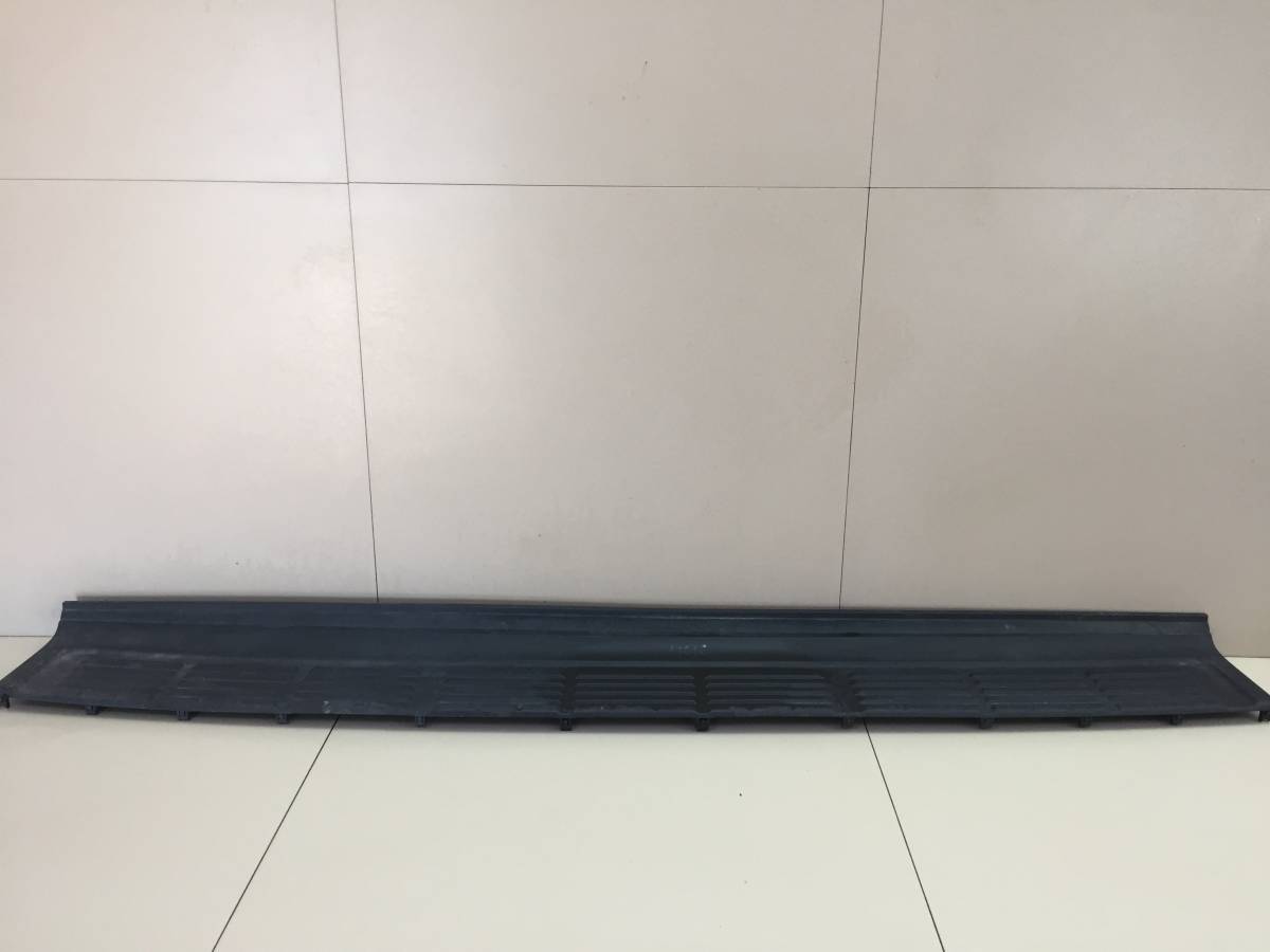 Накладка заднего бампера Toyota Land Cruiser (J200) 2007-2015