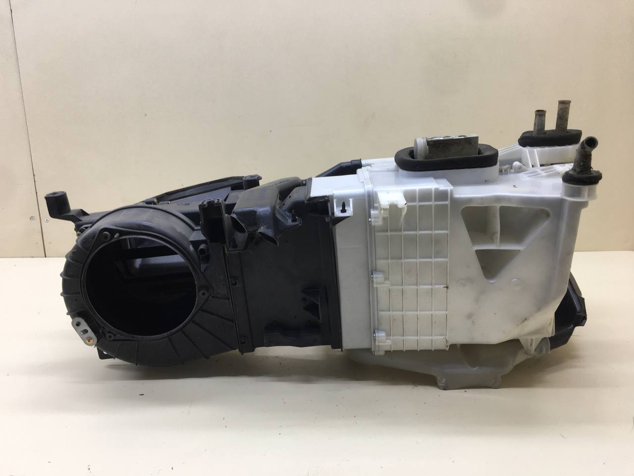 Корпус отопителя Mitsubishi Lancer 9  (CS/Classic) 2000-2011