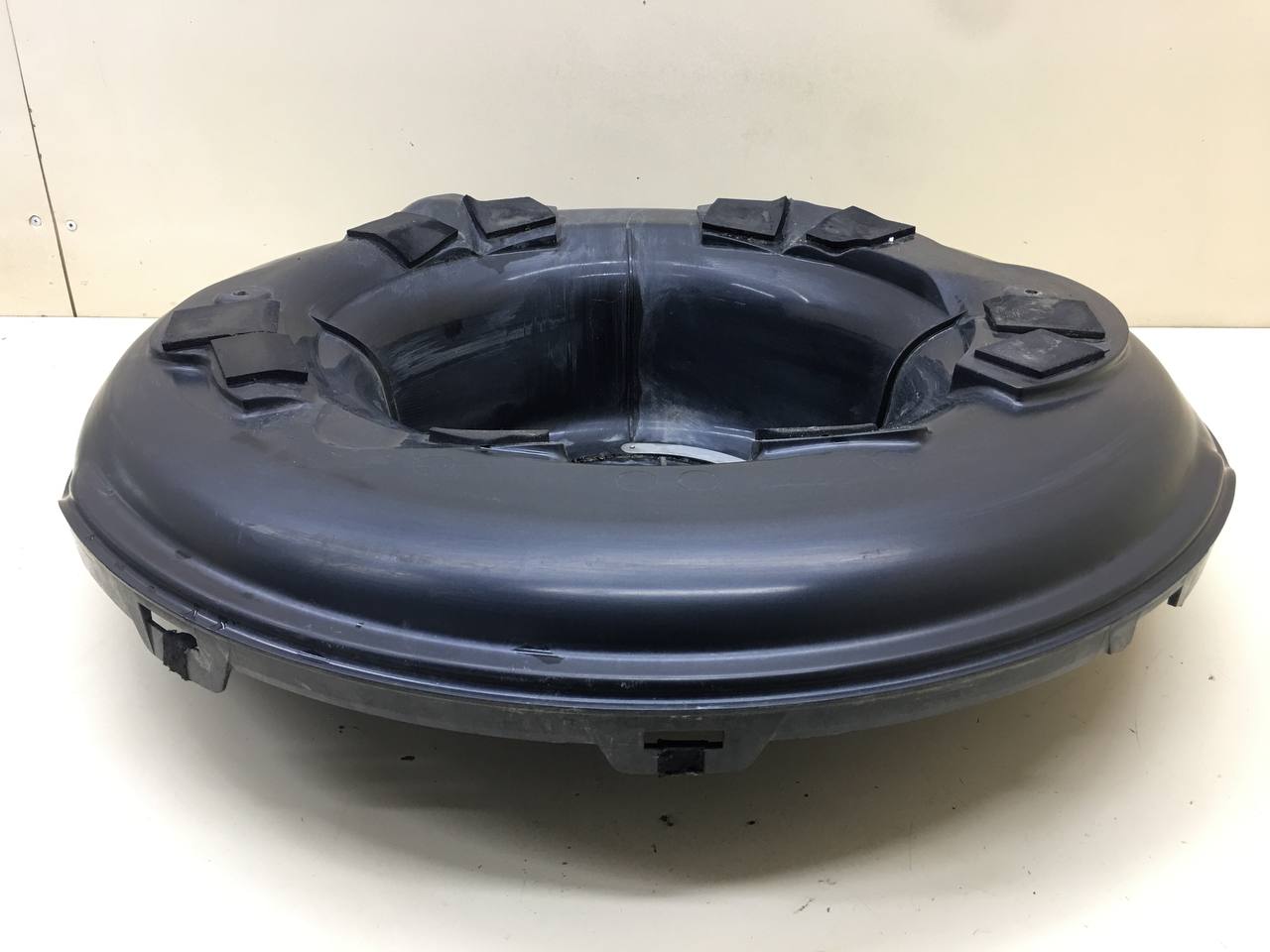 Кронштейн запасного колеса Toyota Rav 4 (A30) 2006-2013 Кронштейн запасного колеса Toyota Rav 4 (A30) 2006-2013