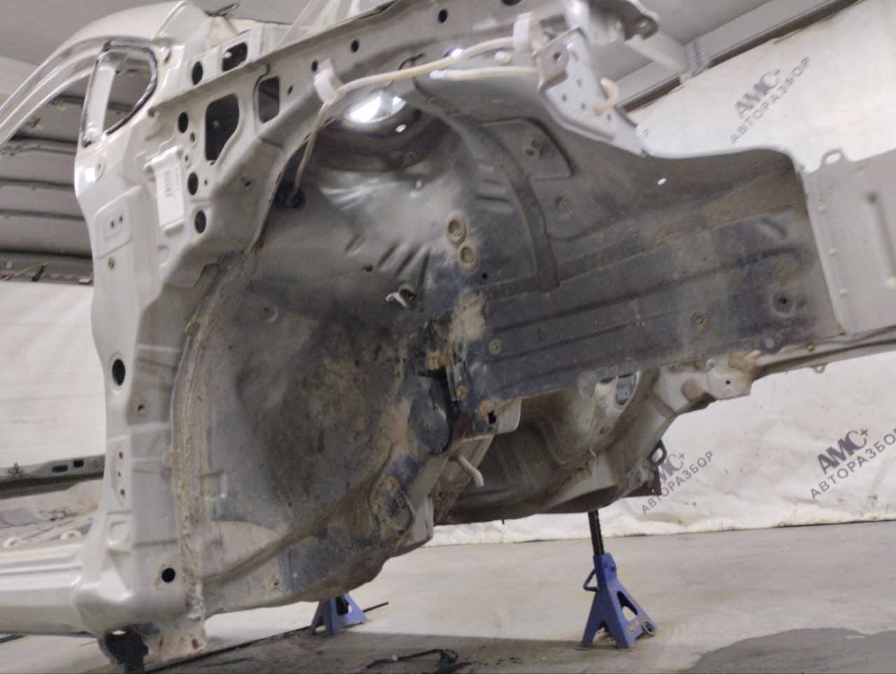 Четверть передняя правая Toyota Auris (E150) 2006-2012